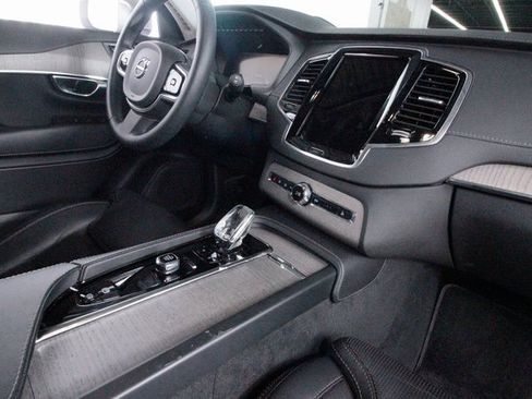 Certified 2023 Volvo XC90 B6 Ultimate image 27