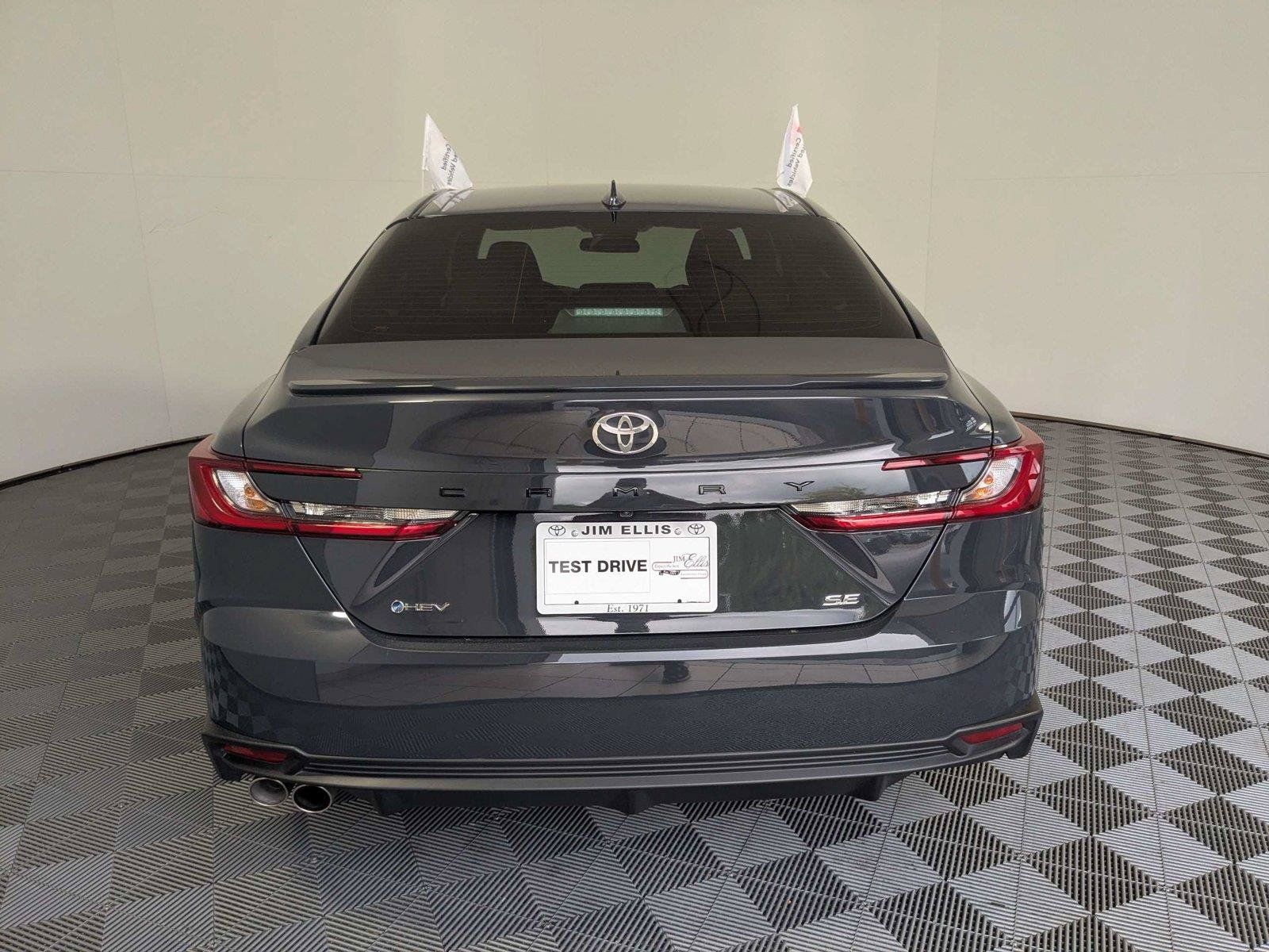 Used 2026 Toyota Camry SE FWD image 6