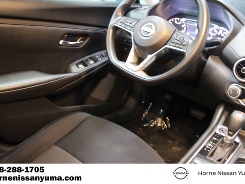 Used 2024 Nissan Sentra SV FWD image 10