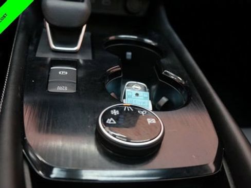 Certified 2023 Nissan Rogue SL w/ SL Premium Package image 20