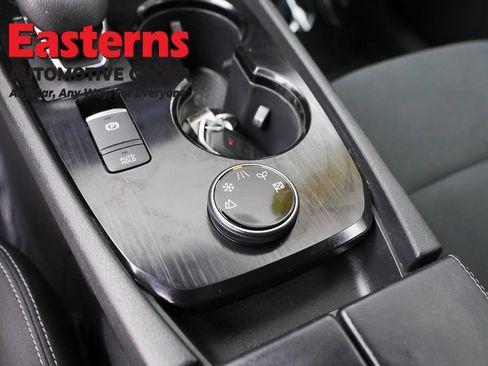 Used 2023 Nissan Rogue S AWD/4WD image 20