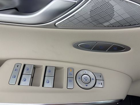 New 2026 Genesis GV70 2.5T Select AWD/4WD image 15