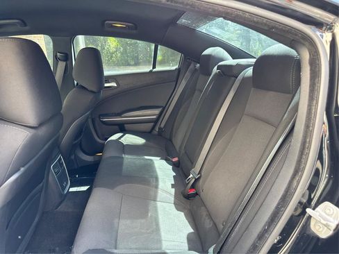 Used 2015 Dodge Charger SE w/ Sport Appearance Group RWD image 10