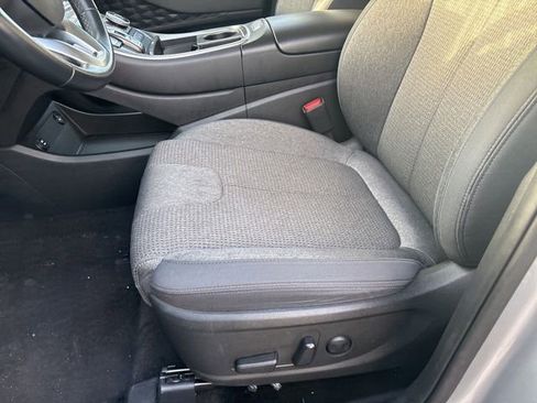 Used 2023 Hyundai Santa Fe SEL image 9