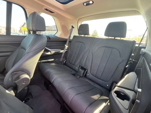 Used 2019 BMW X7 xDrive50i w/ Off-Road Package image 39