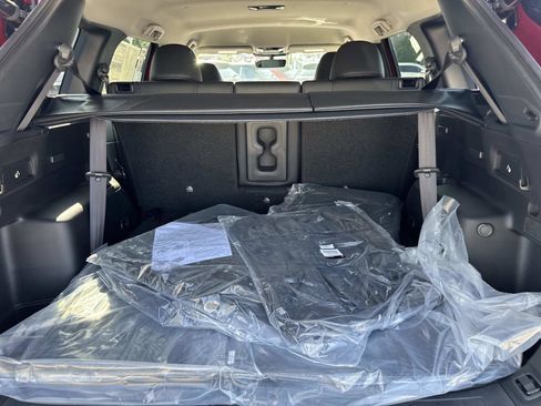 New 2025 Mitsubishi Outlander SE image 8