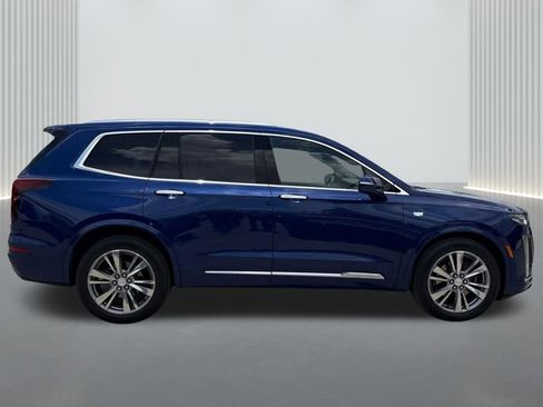 Used 2024 Cadillac XT6 Premium Luxury FWD image 4