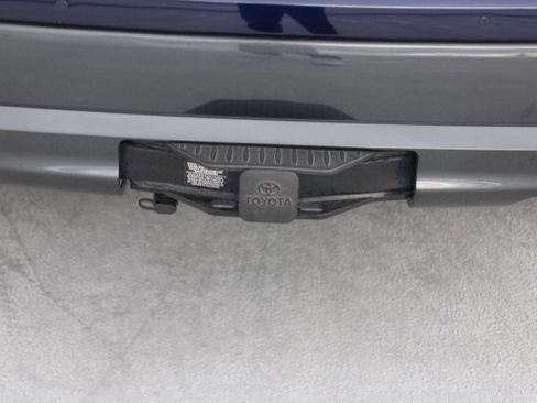 Certified 2022 Toyota Highlander Limited image 5