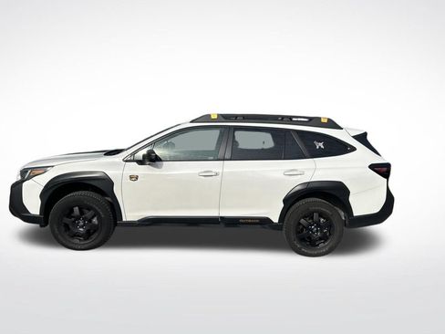 Used 2025 Subaru Outback Wilderness AWD/4WD image 9