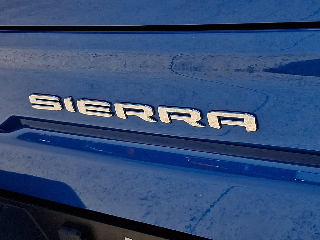 Used 2023 GMC Sierra 1500 AT4X AWD/4WD image 30