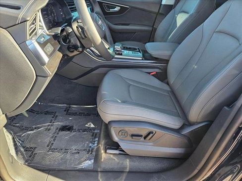 New 2025 Audi Q8 Premium Plus image 11