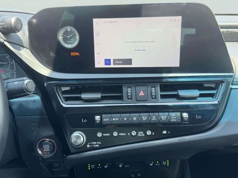 Used 2024 Lexus ES 350 w/ Premium Package FWD image 32