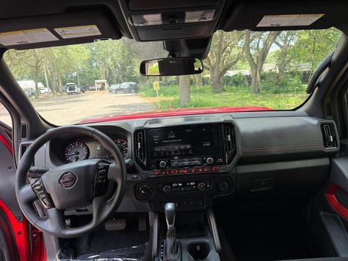 Used 2026 Nissan Frontier PRO-4X AWD/4WD image 30