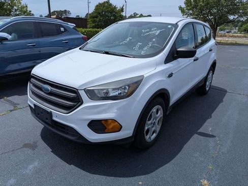 Used 2018 Ford Escape S FWD image 3