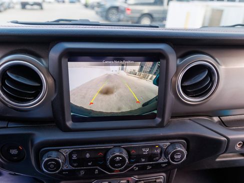 Used 2019 Jeep Wrangler Rubicon image 24