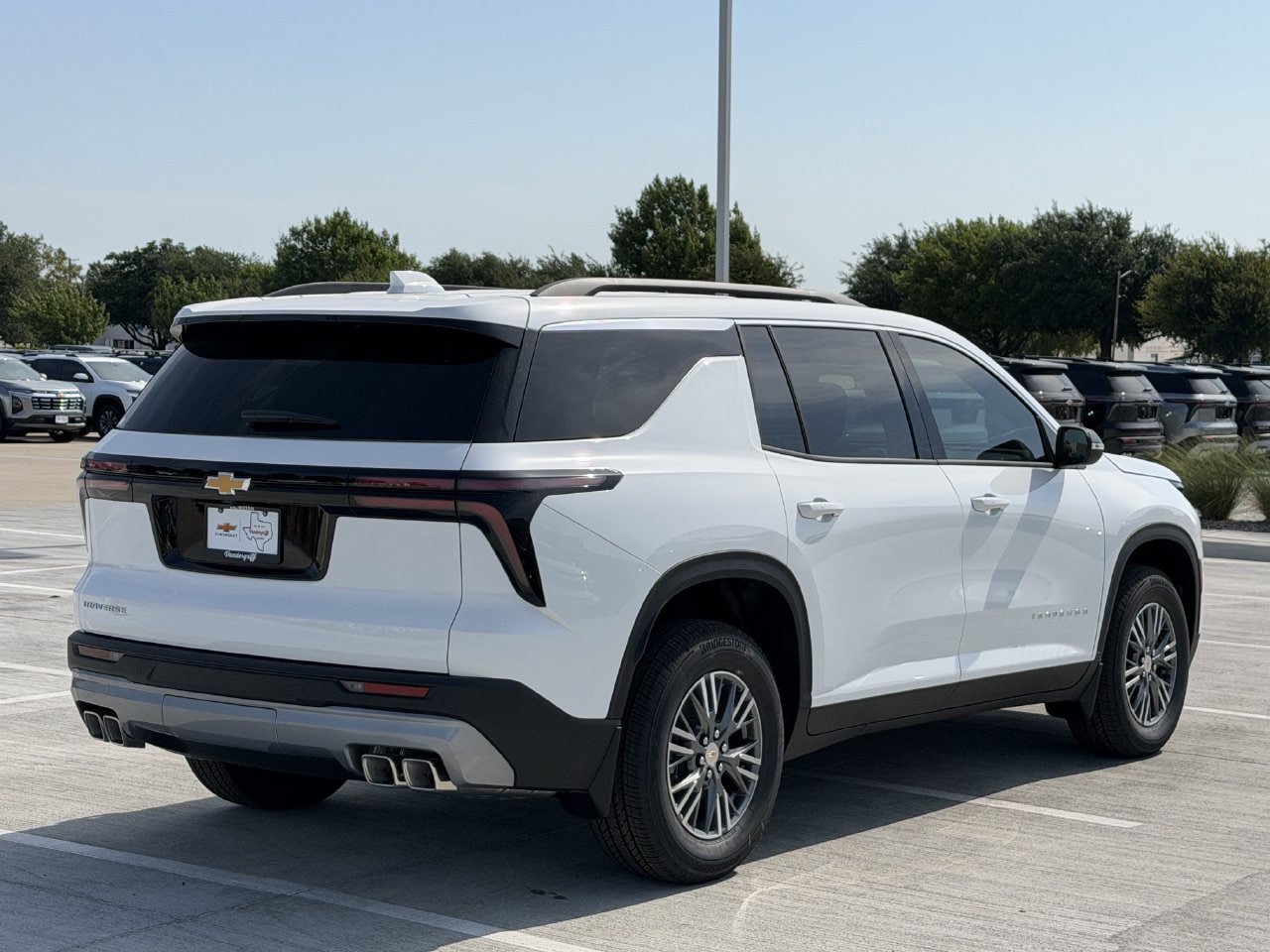 New 2026 Chevrolet Traverse LT FWD image 4