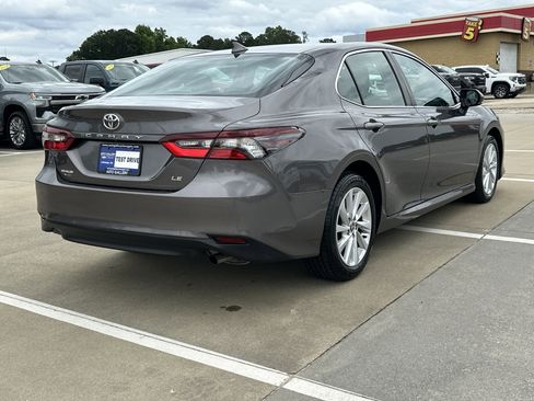 Used 2024 Toyota Camry LE FWD image 9