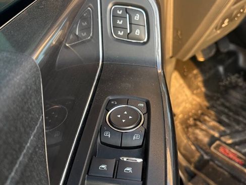 Used 2022 Ford F150 Lariat w/ Equipment Group 502A High AWD/4WD image 13
