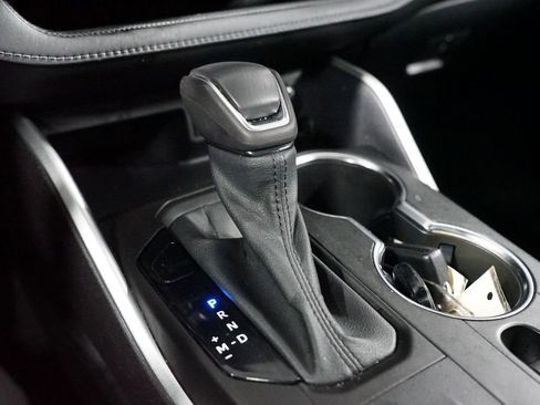 Used 2022 Toyota Highlander XLE image 21