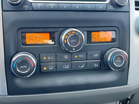 Used 2018 Nissan Frontier SV w/ Value Truck Package RWD image 15