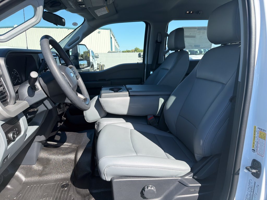 New 2027 Ford F350 XL w/ XL Chrome Package AWD/4WD image 9