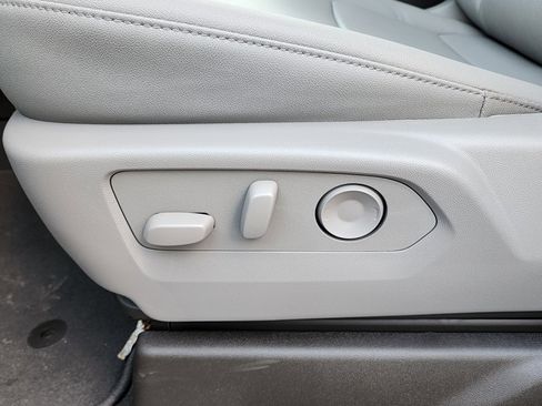 New 2026 GMC Sierra 1500 SLT w/ SLT Premium Plus Package image 19