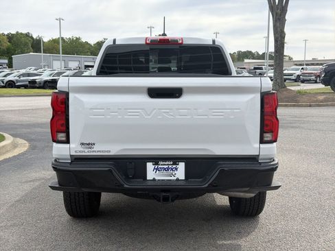 Used 2025 Chevrolet Colorado Z71 w/ Z71 Convenience Package 2 image 9