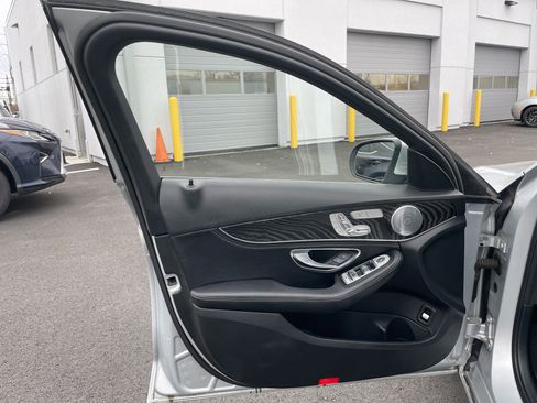 Used 2016 Mercedes-Benz C 300 4MATIC Sedan image 32
