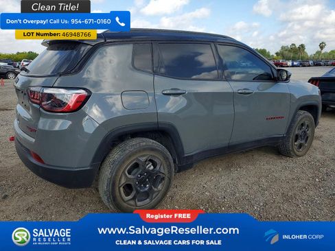 Used 2024 Jeep Compass Trailhawk AWD/4WD image 4