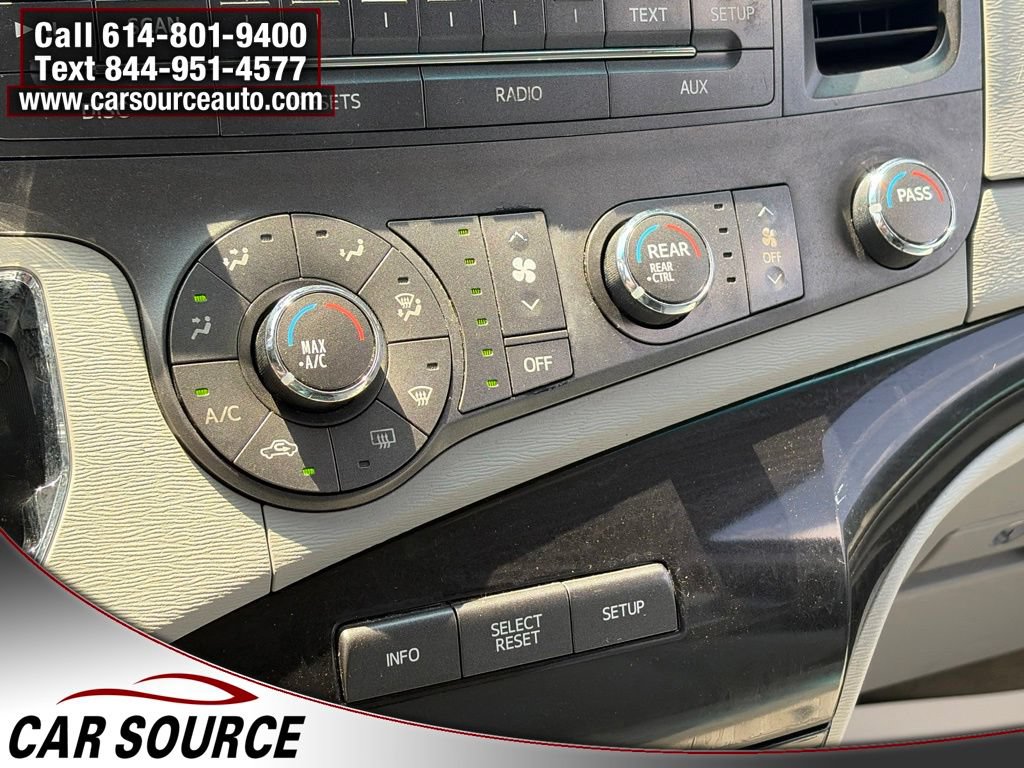 Used 2012 Toyota Sienna LE w/ Towing Pkg FWD image 22