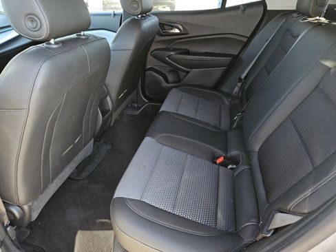 Used 2025 Chevrolet Trax LT image 25