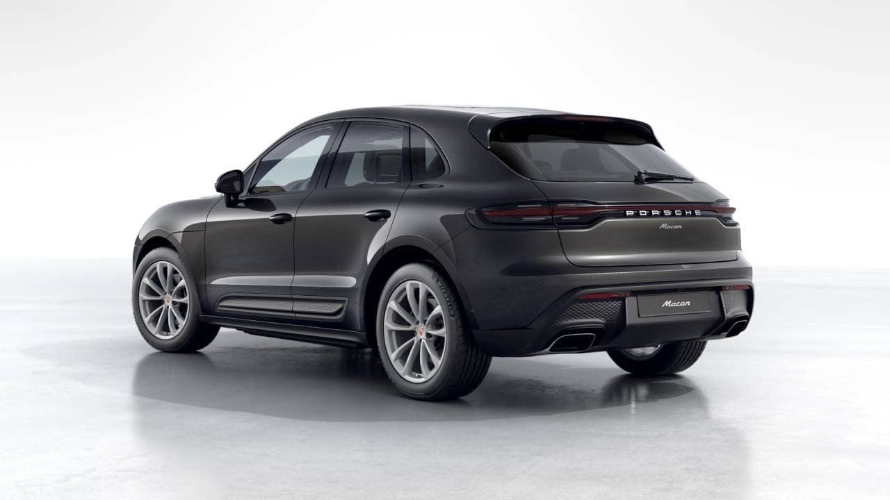 Certified 2026 Porsche Macan AWD/4WD image 2