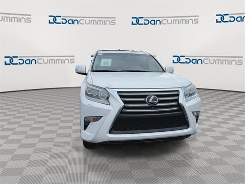 Used 2019 Lexus GX 460 Luxury image 3