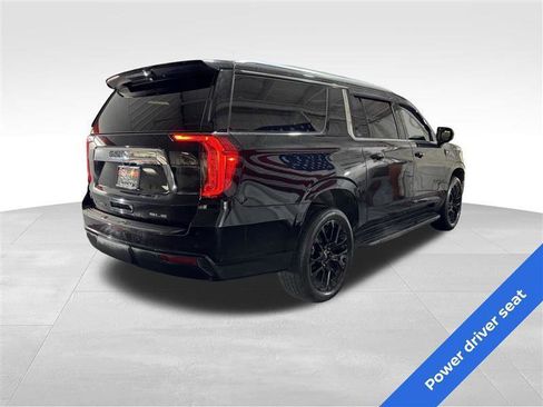 Used 2022 GMC Yukon XL SLE RWD image 4
