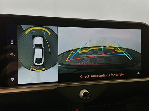 Used 2024 Toyota Crown Platinum image 13