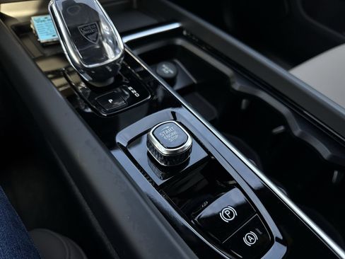 New 2026 Volvo XC60 B5 Plus w/ Protection Package Premier image 17