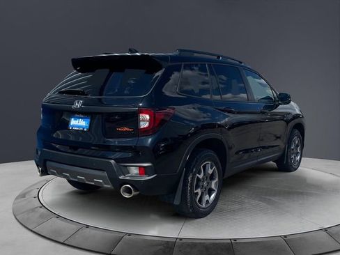 Certified 2023 Honda Passport TrailSport image 5