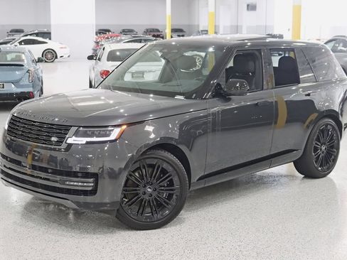 Used 2024 Land Rover Range Rover SE AWD/4WD image 6