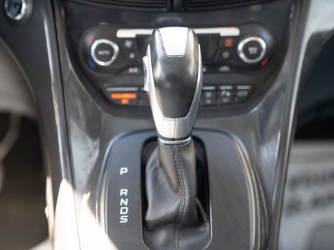 Used 2015 Ford Escape Titanium w/ Equipment Group 301A AWD/4WD image 32