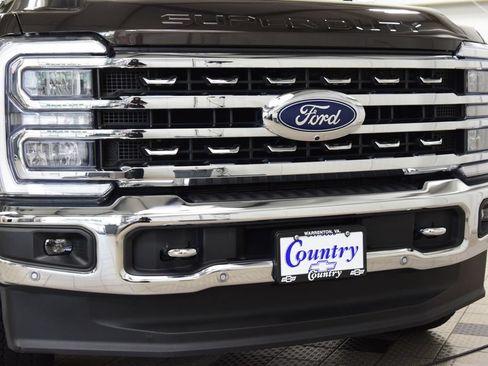 Used 2024 Ford F250 Lariat w/ Lariat Ultimate Package AWD/4WD image 13