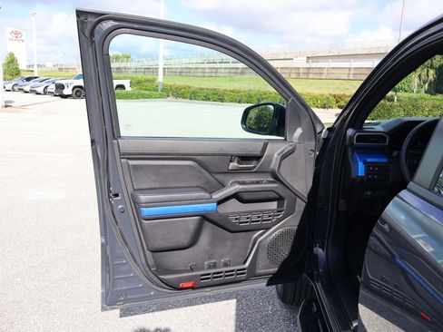 Used 2024 Toyota Tacoma TRD Sport image 16