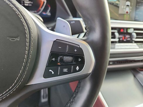 Used 2022 BMW X6 xDrive40i w/ Executive Package image 21