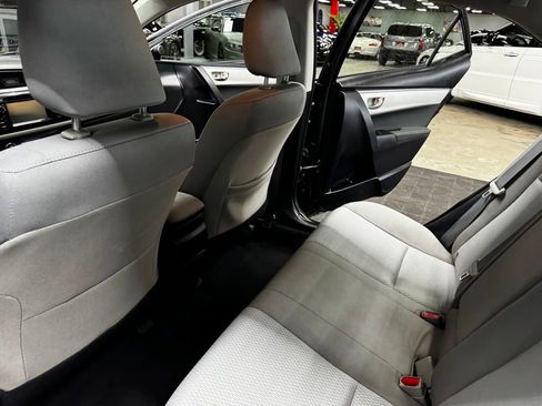 Used 2016 Toyota Corolla LE FWD image 41