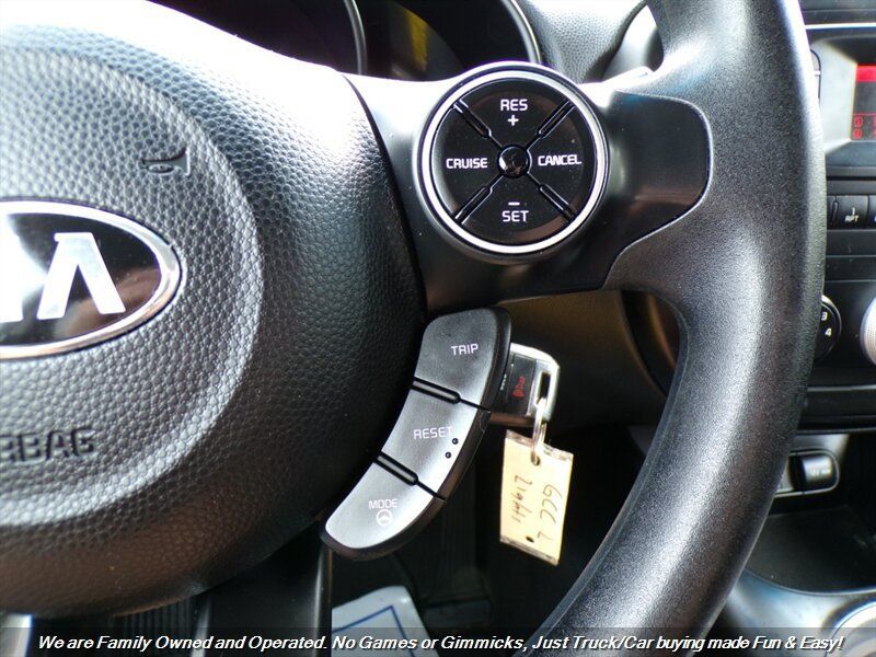 Used 2016 Kia Soul FWD image 30