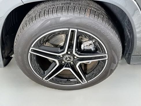 Used 2026 Mercedes-Benz GLS 450 4MATIC image 33