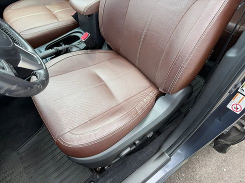 Used 2017 Subaru Forester 2.5i Touring AWD/4WD image 14