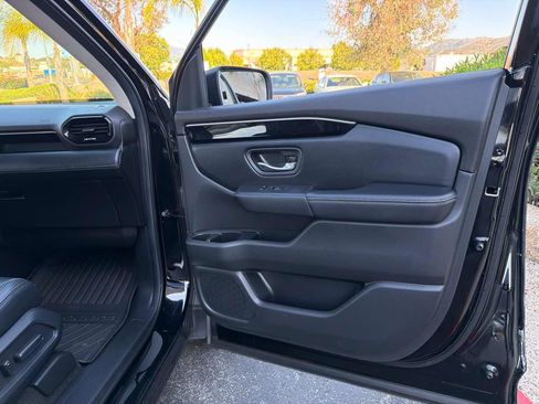 Used 2024 Honda Pilot EX-L image 26