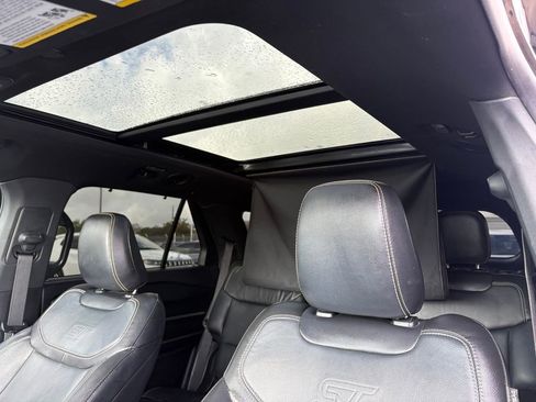 Used 2021 Ford Explorer ST w/ Equipment Group 401A image 19