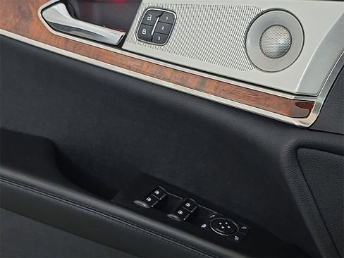 Used 2019 Lincoln Nautilus Reserve w/ Ultimate Package image 30