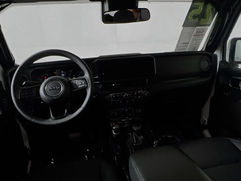 Used 2025 Jeep Wrangler Unlimited Rubicon 4xe w/ Safety Group image 30